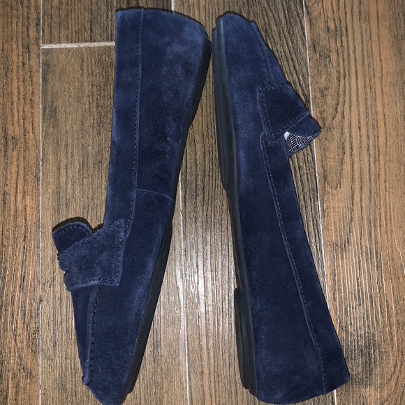 TALBOTS NAVY LOAFER - Picture 3 of 8